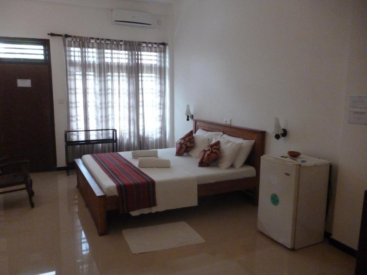 Hotel Ocean View Cottage Hikkaduwa Exterior foto